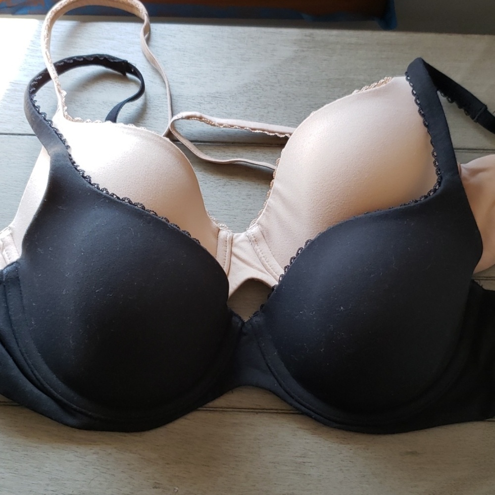 Victoria's Secret body by Victoria bra